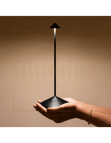 LAMPADA DA TAVOLO PINA NERO